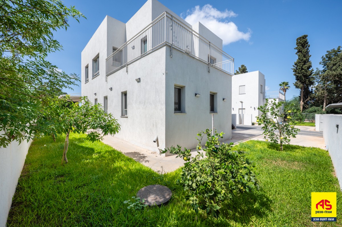 Cottage 5 Pièces à Shikma Street,  Pardes Hanna-Karkur